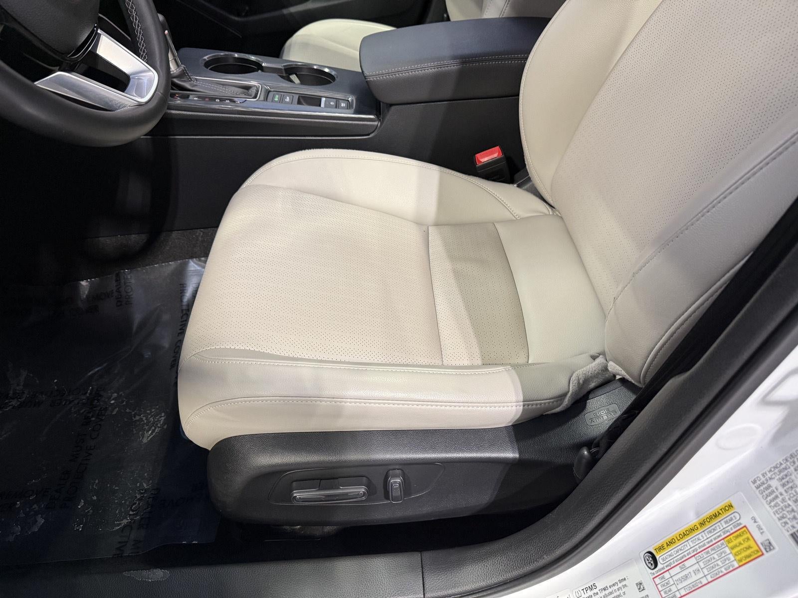 2024 Honda Civic Hatchback EX-L