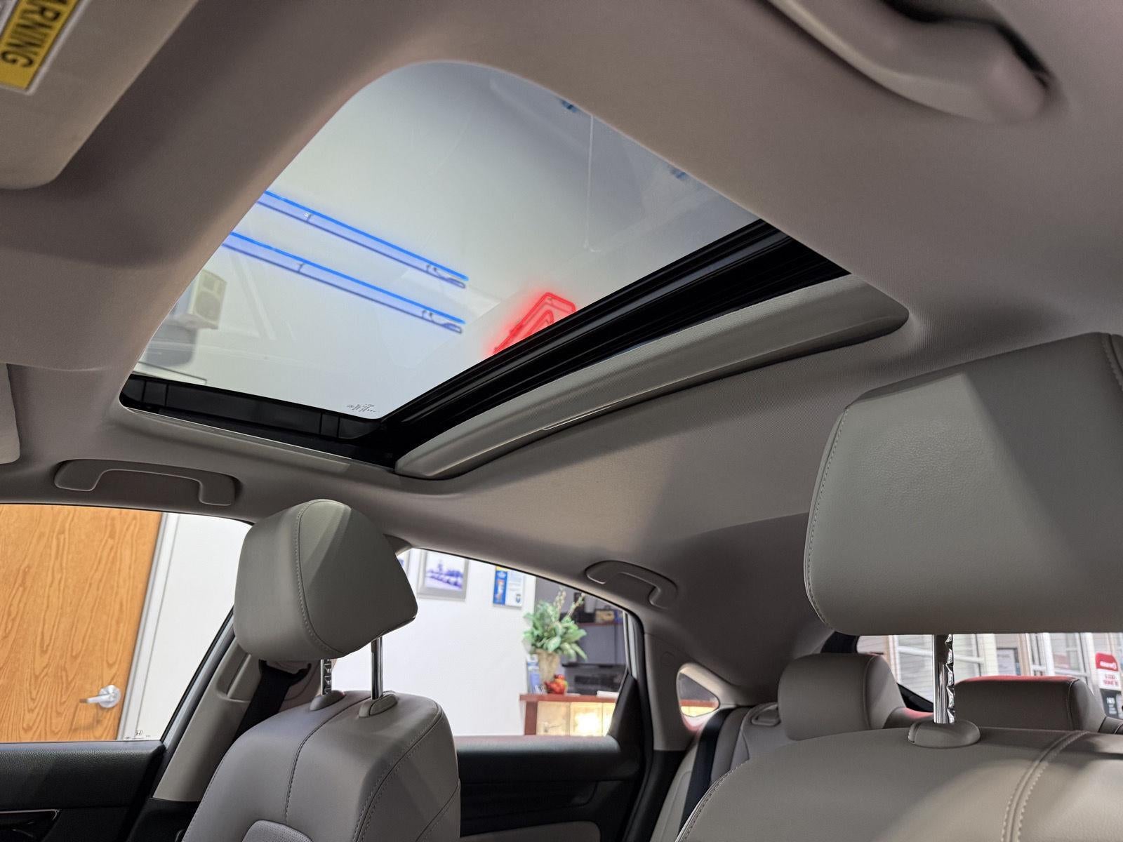 2024 Honda Civic Hatchback EX-L