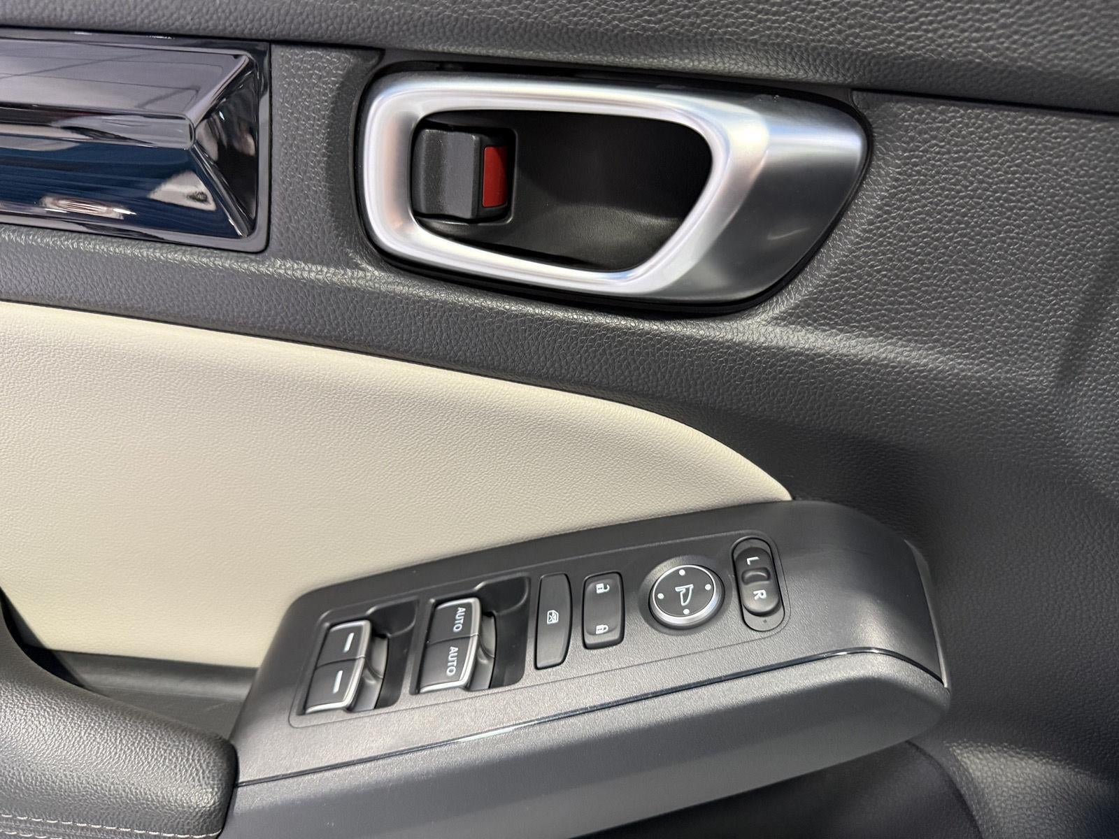 2024 Honda Civic Hatchback EX-L