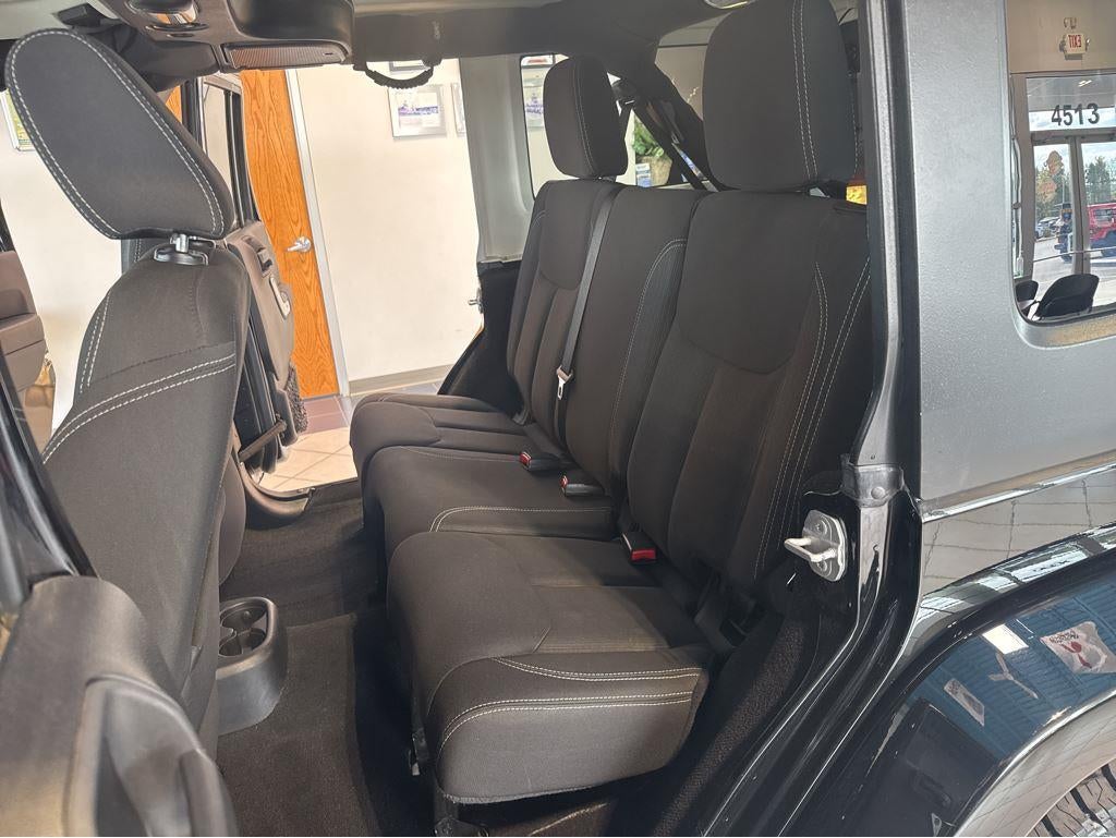 2016 Jeep Wrangler Unlimited Sahara