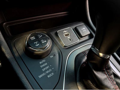 2020 Jeep Cherokee Trailhawk