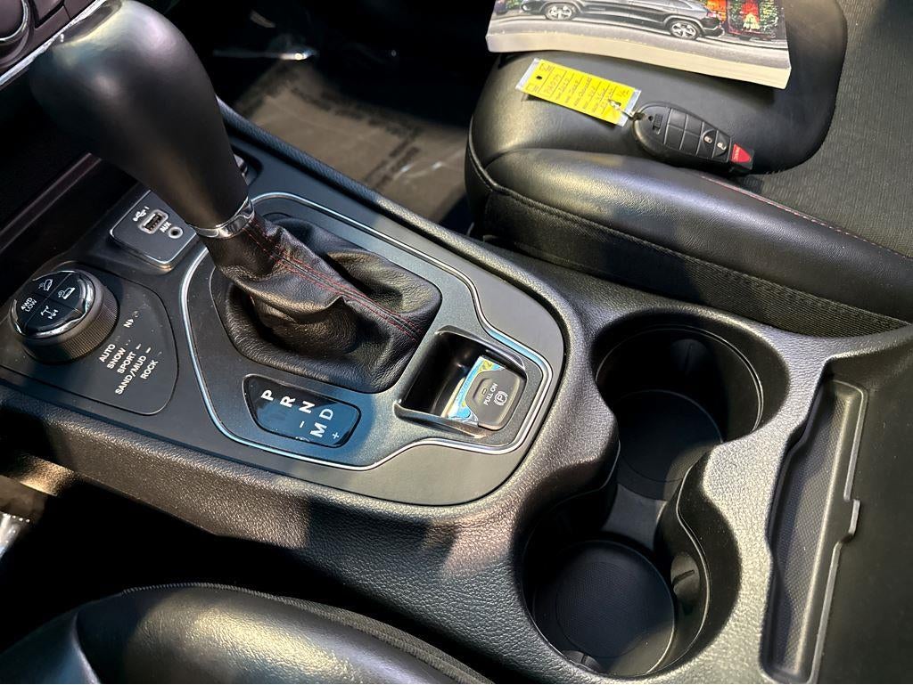 2020 Jeep Cherokee Trailhawk - Photo 46