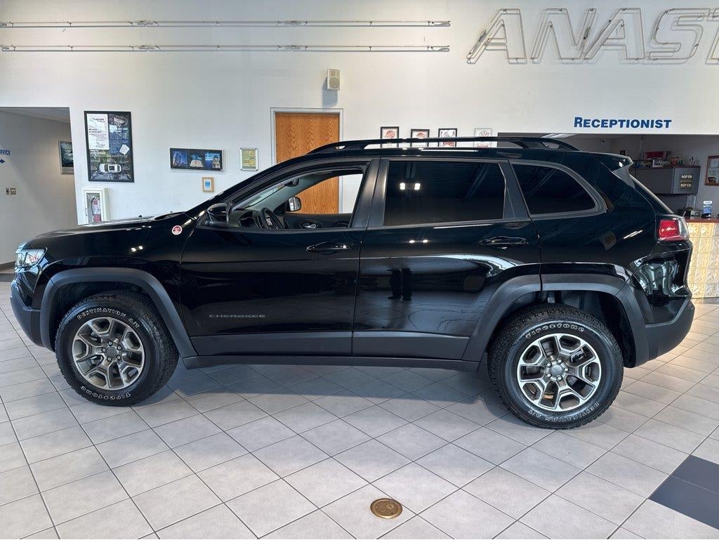 2022 Jeep Cherokee Trailhawk