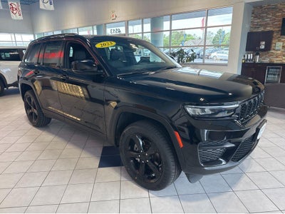 2023 Jeep Grand Cherokee Altitude