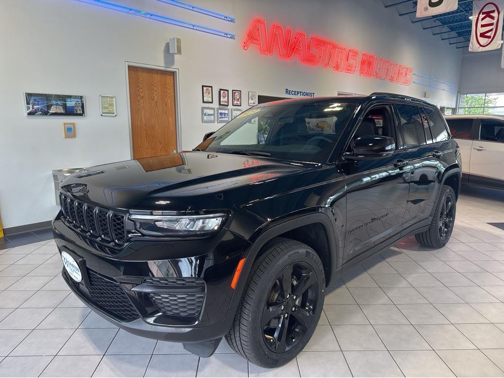 2023 Jeep Grand Cherokee Altitude