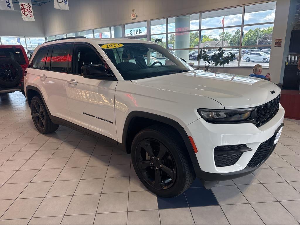2023 Jeep Grand Cherokee Altitude