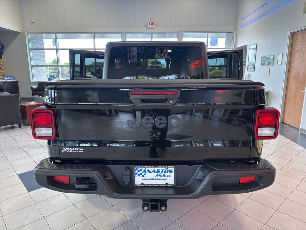 2022 Jeep Gladiator Willys
