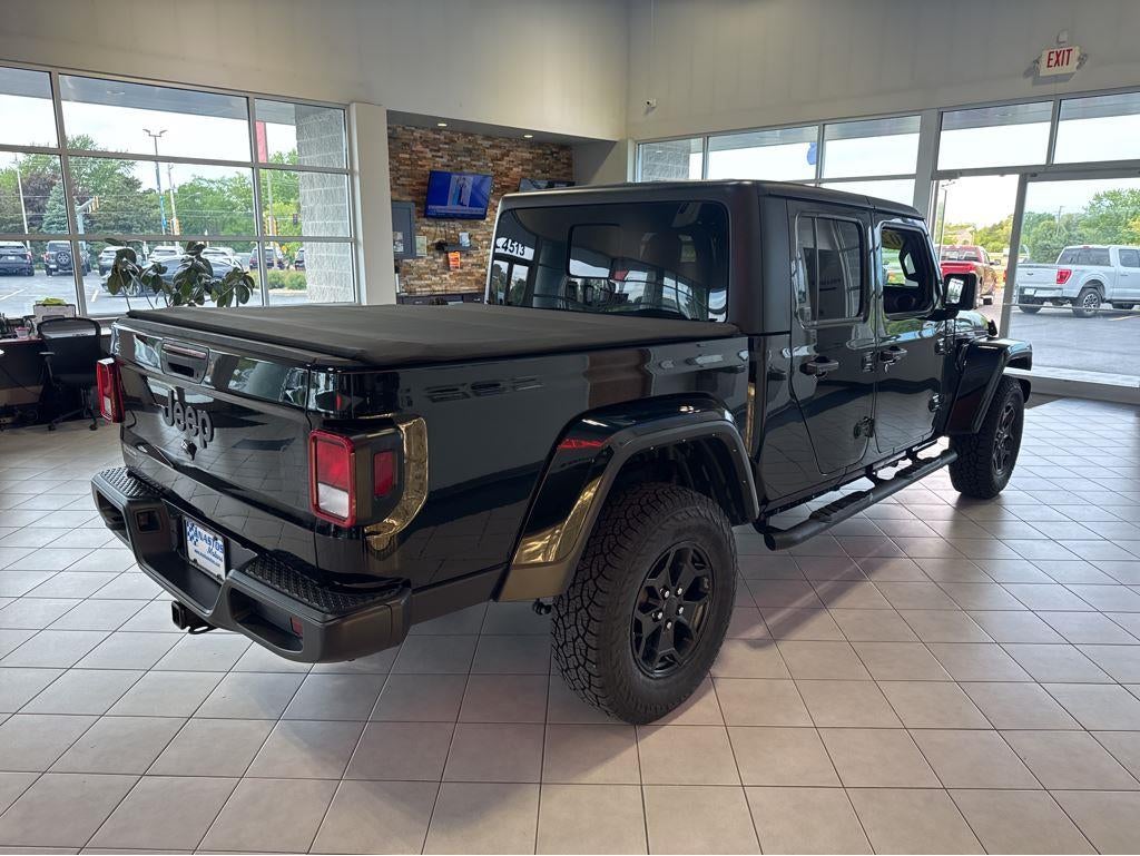 2022 Jeep Gladiator Willys