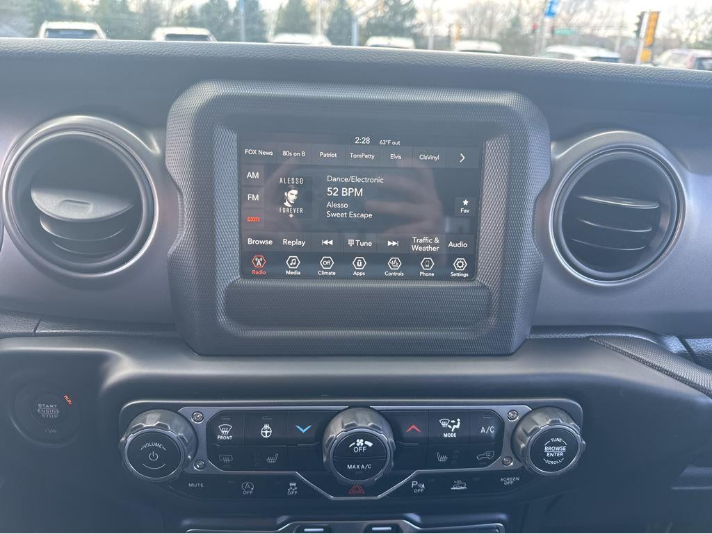 2022 Jeep Gladiator Willys