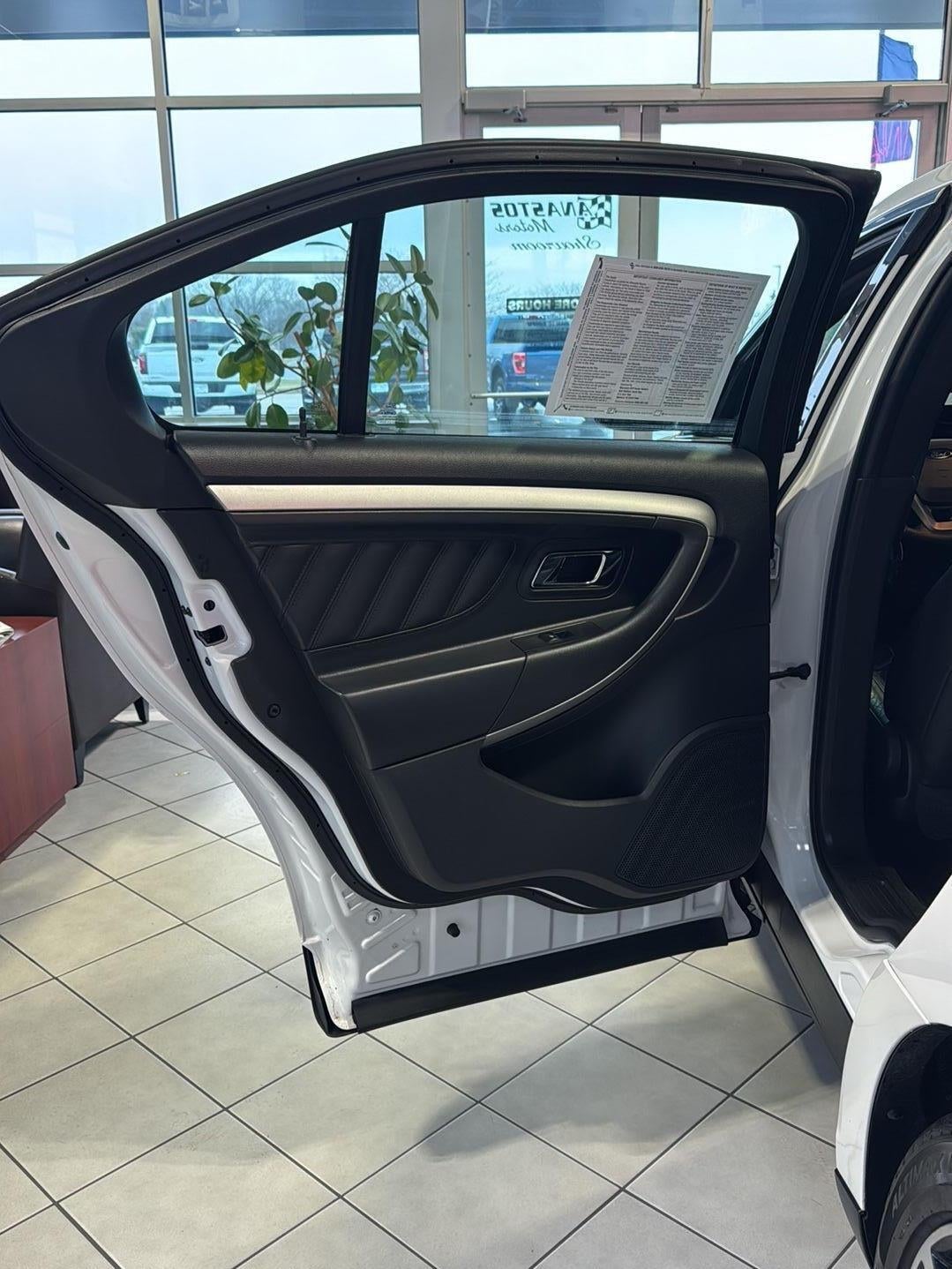 2017 Ford Taurus SEL