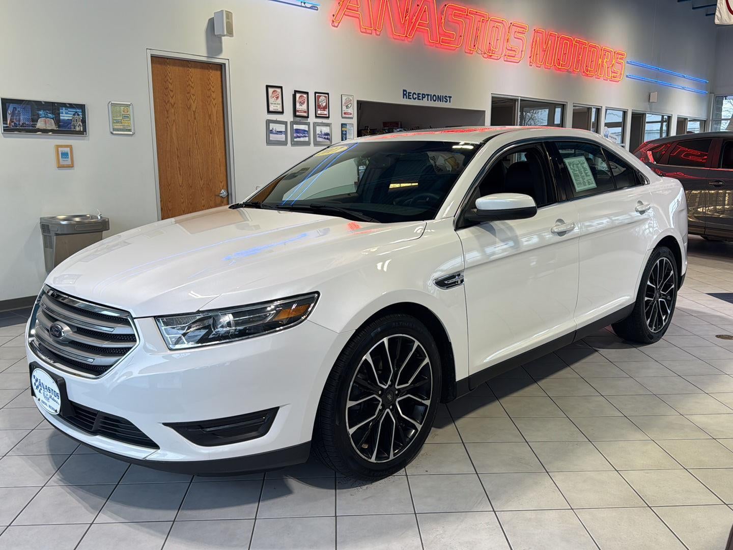 2017 Ford Taurus SEL