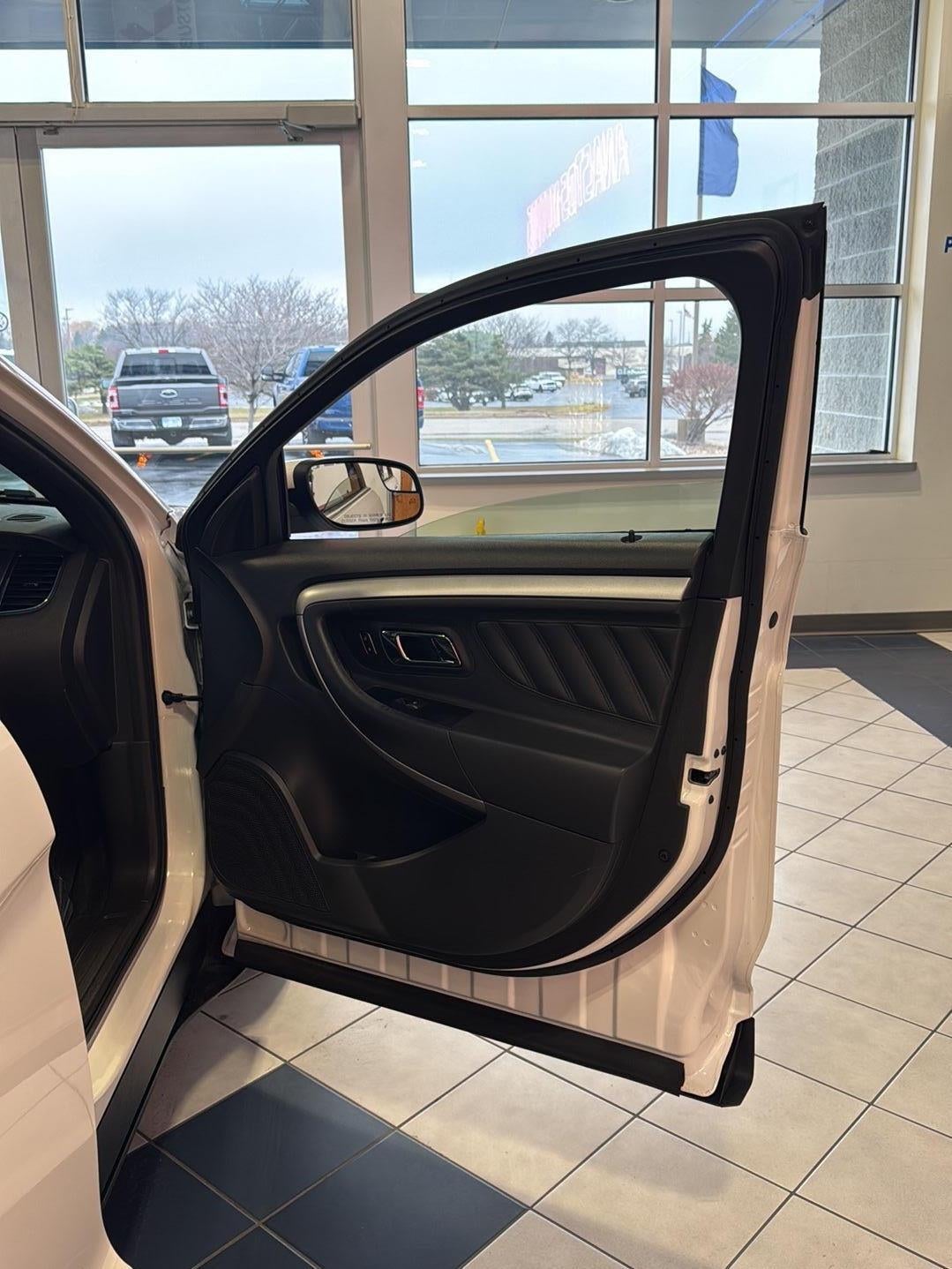 2017 Ford Taurus SEL