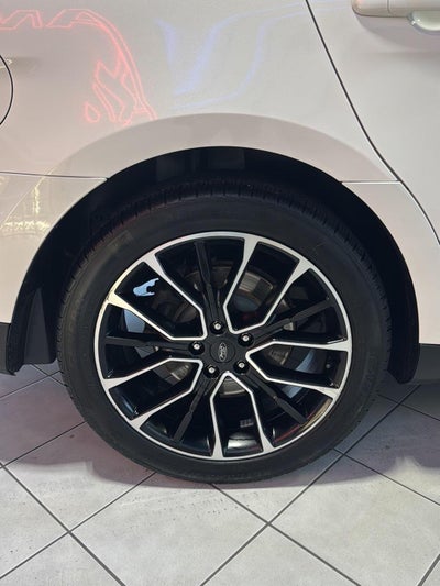 2017 Ford Taurus SEL