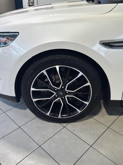 2017 Ford Taurus SEL