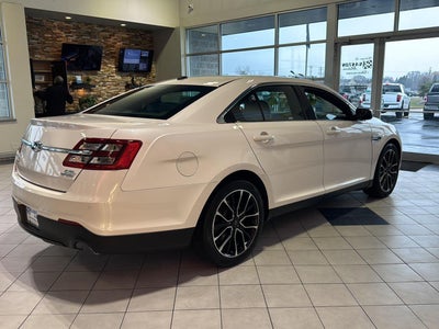 2017 Ford Taurus SEL
