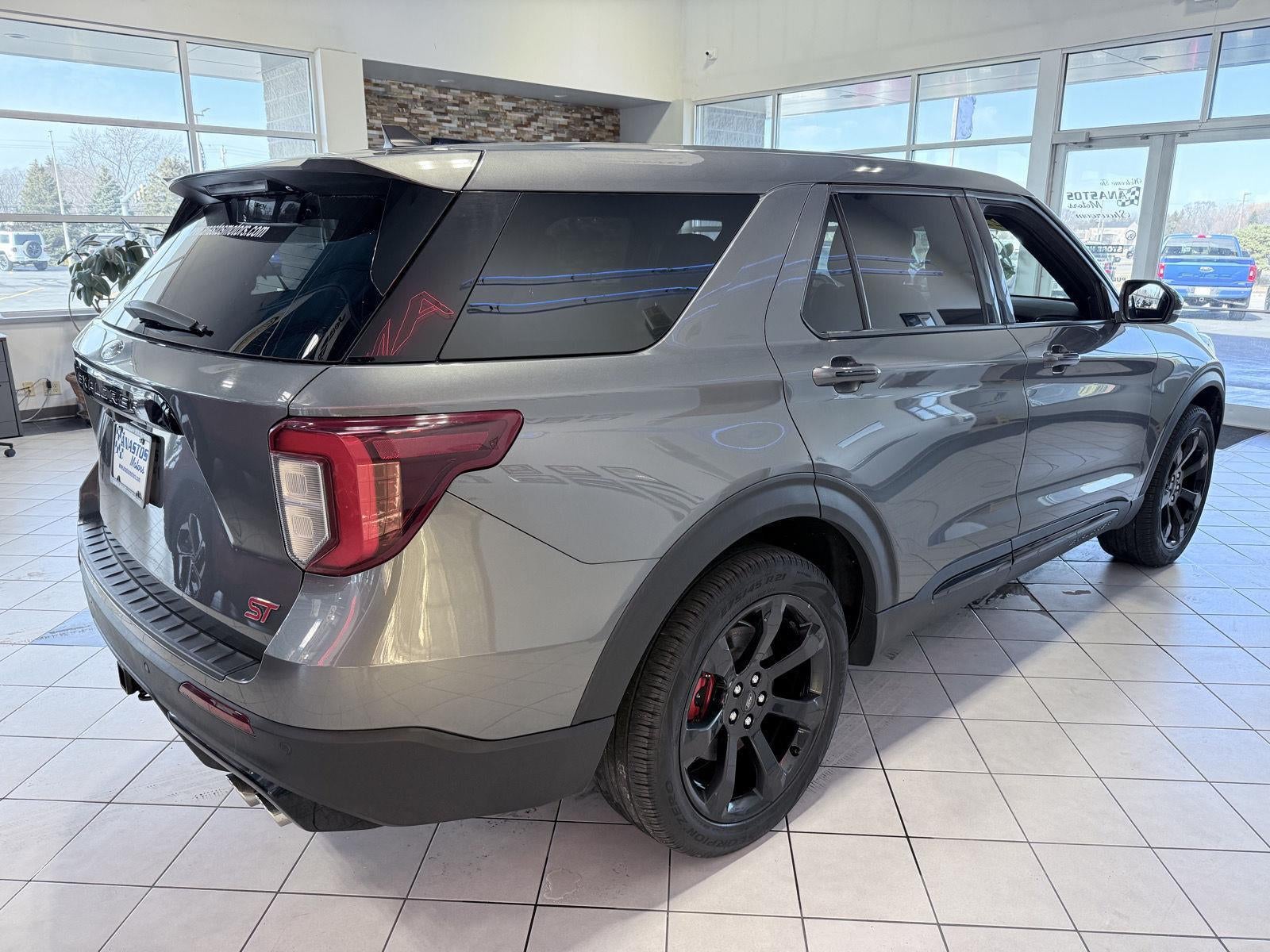 2022 Ford Explorer ST