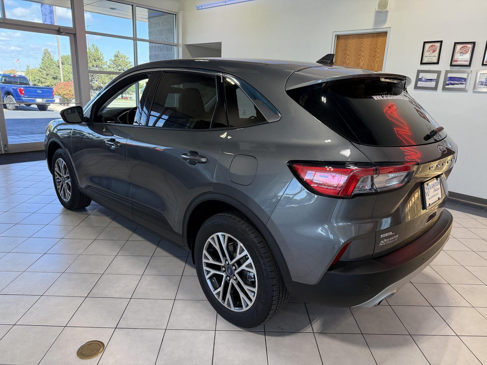 2022 Ford Escape SEL