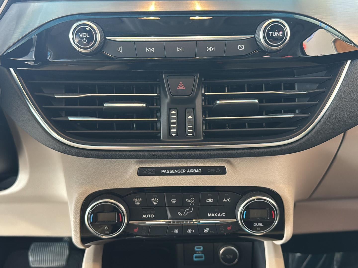 2021 Ford Escape Titanium