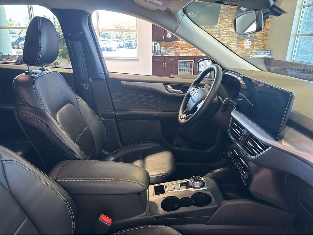 2024 Ford Escape Platinum