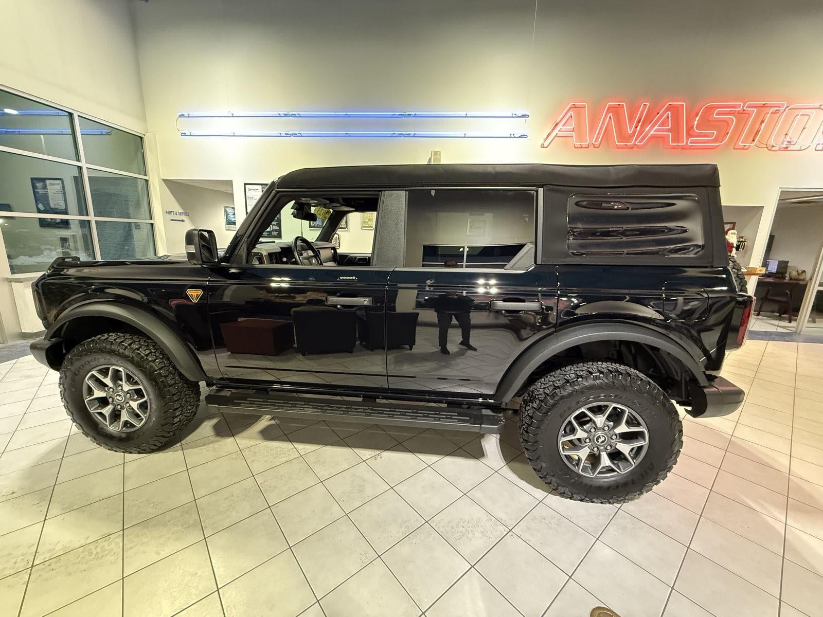 2023 Ford Bronco Badlands