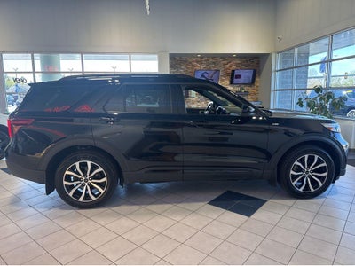 2023 Ford Explorer ST-Line