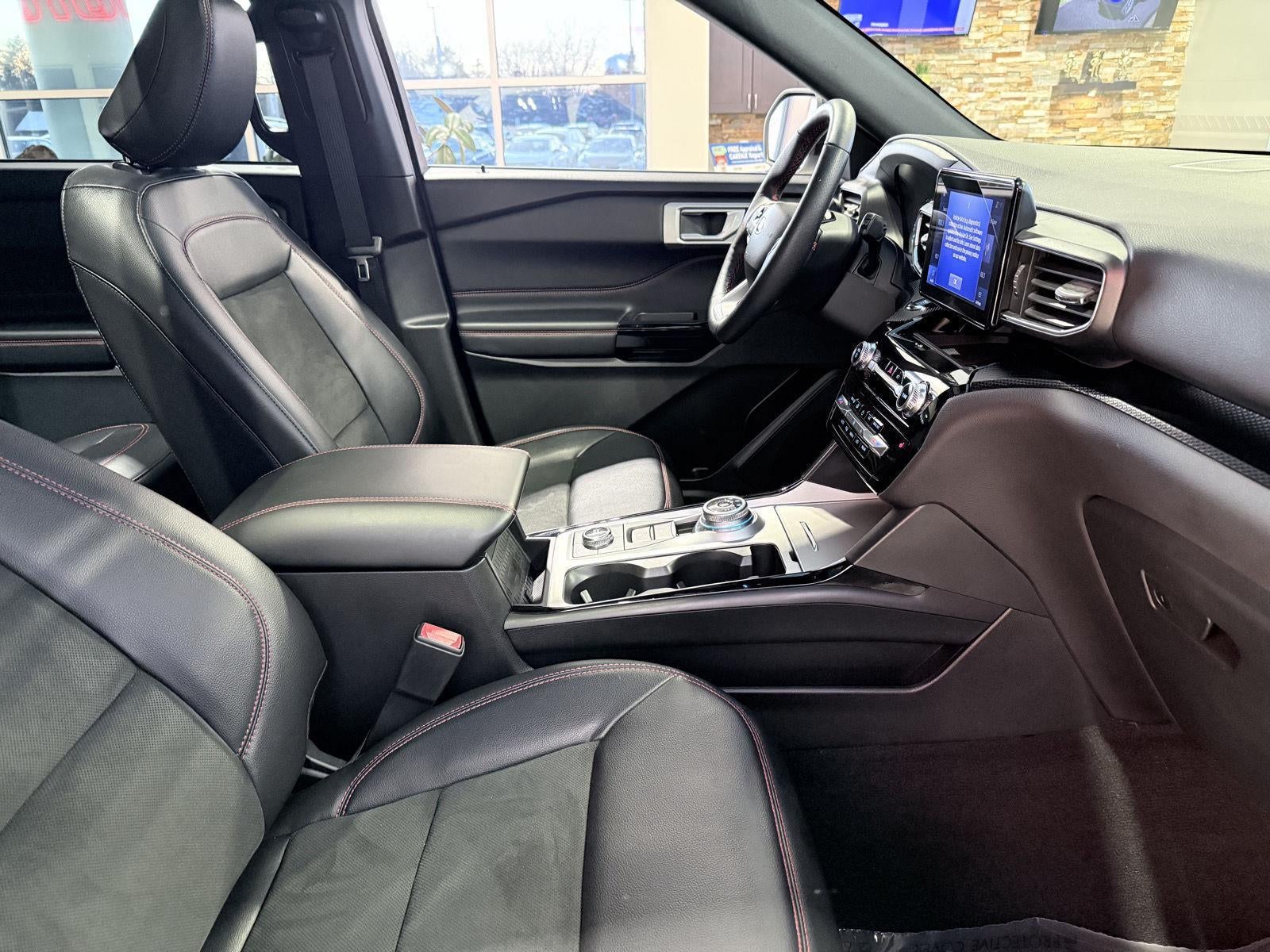 2023 Ford Explorer ST-Line