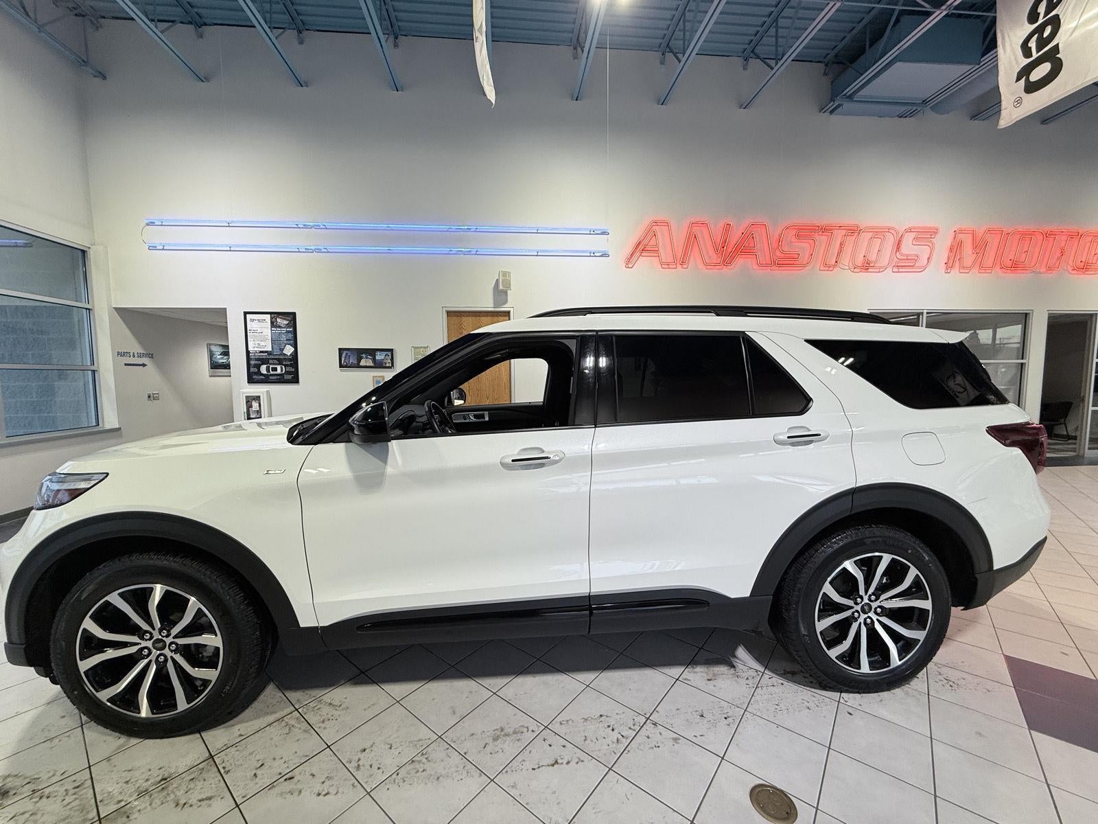 2023 Ford Explorer ST-Line