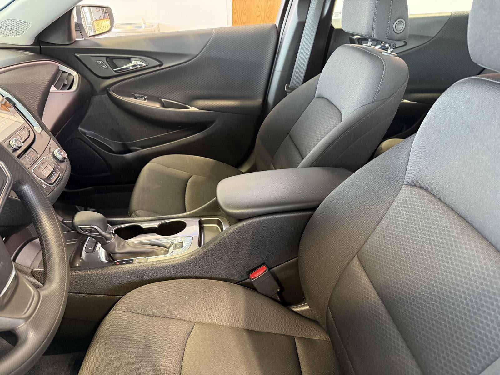 2023 Chevrolet Malibu LS