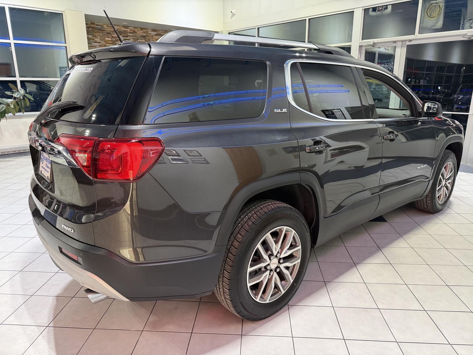 2017 GMC Acadia SLE