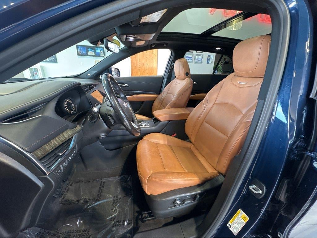 2021 Cadillac XT4 AWD Premium Luxury
