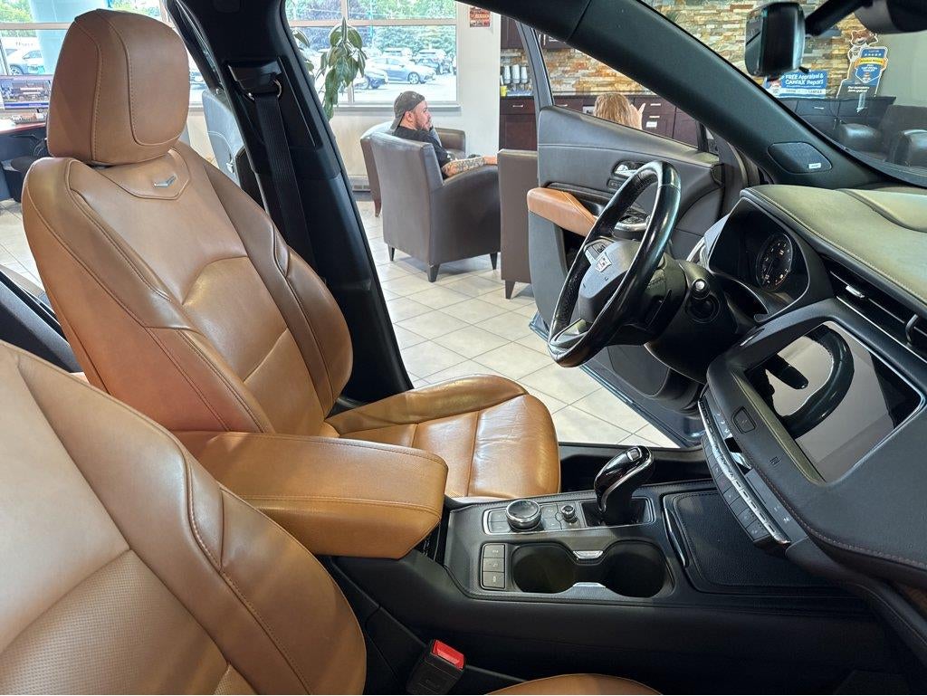 2021 Cadillac XT4 AWD Premium Luxury