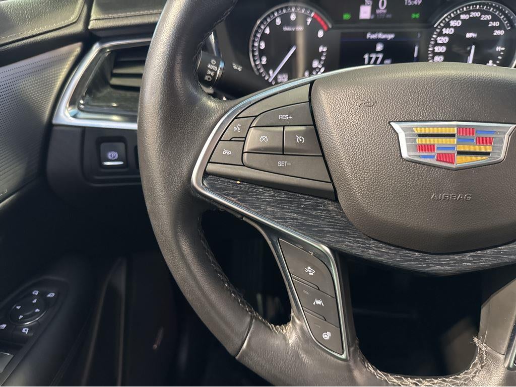 2022 Cadillac XT5 AWD Premium Luxury
