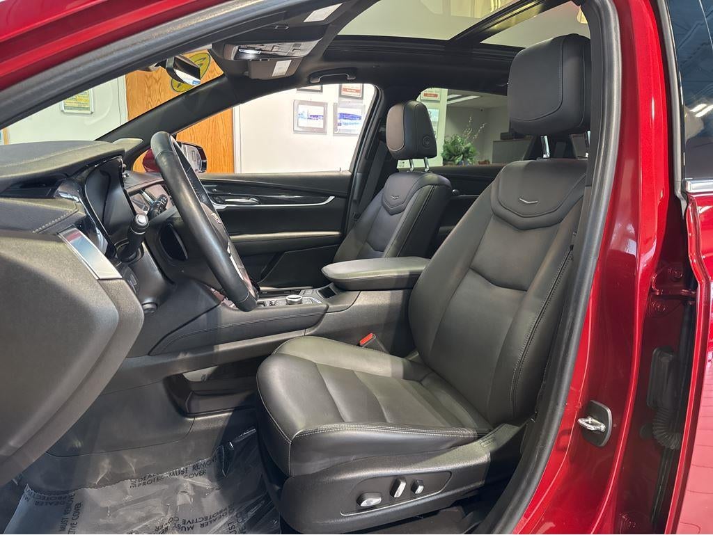 2022 Cadillac XT5 AWD Premium Luxury
