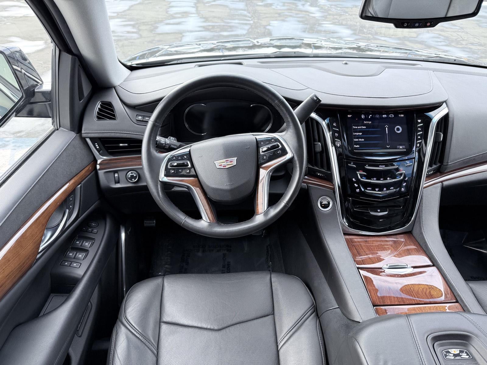 2016 Cadillac Escalade Luxury Collection