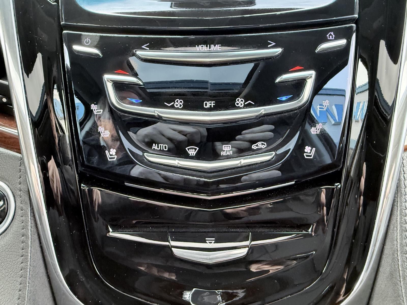 2016 Cadillac Escalade Luxury Collection