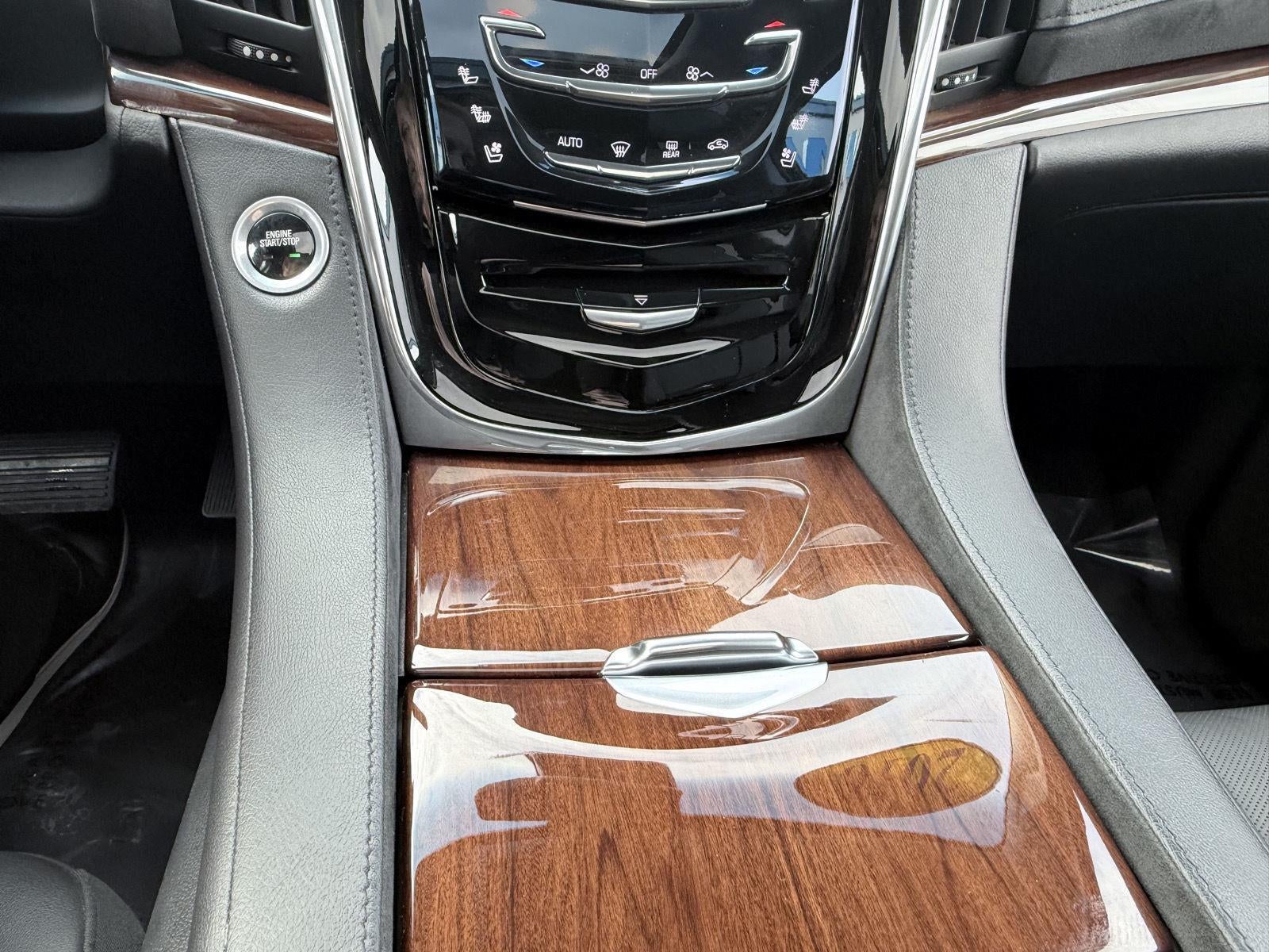 2016 Cadillac Escalade Luxury Collection