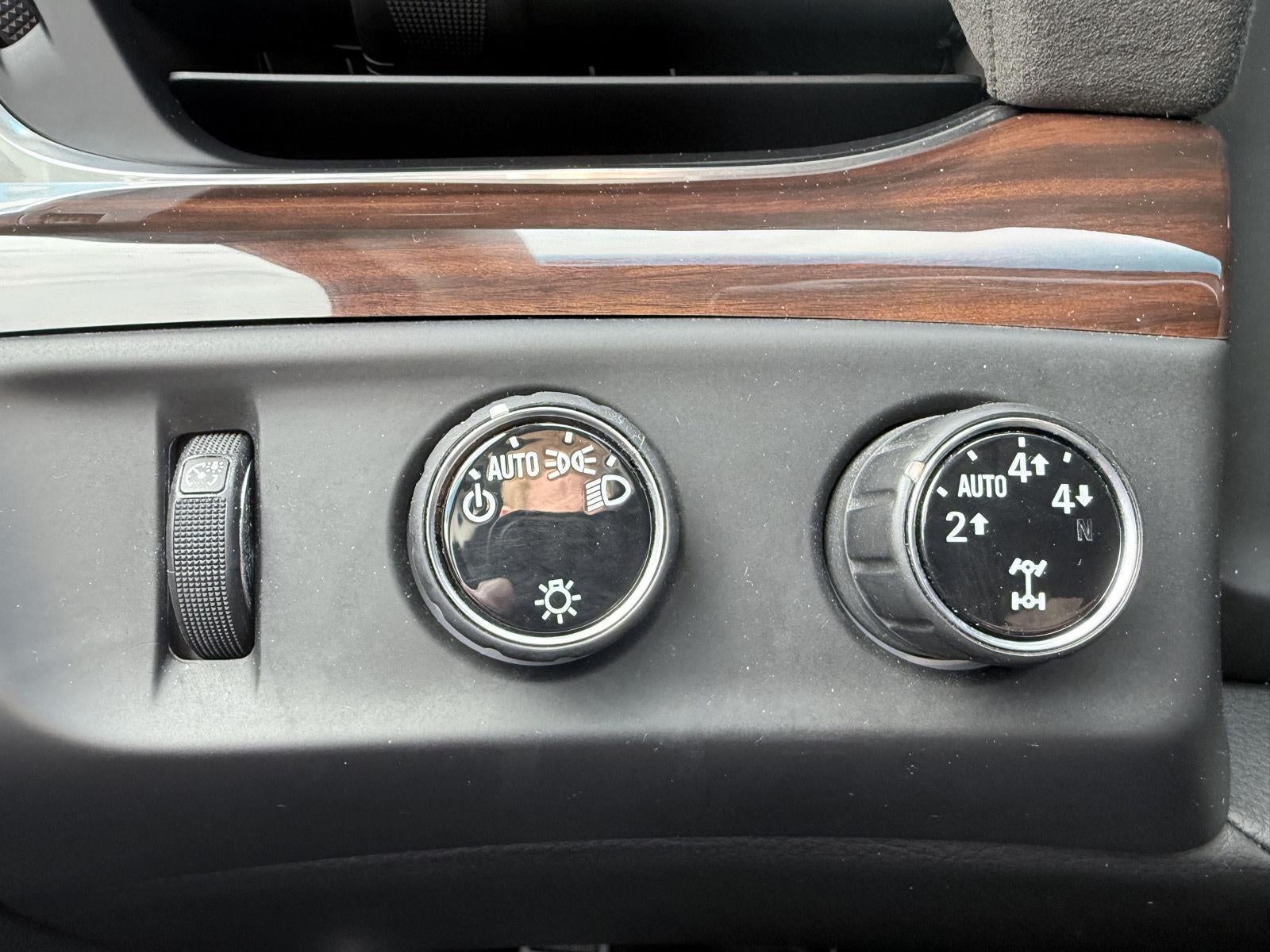 2016 Cadillac Escalade Luxury Collection