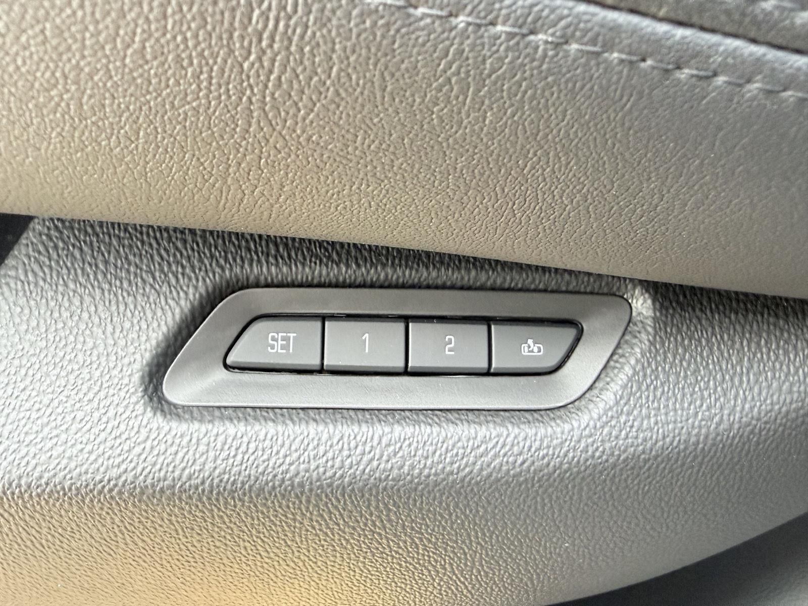 2016 Cadillac Escalade Luxury Collection