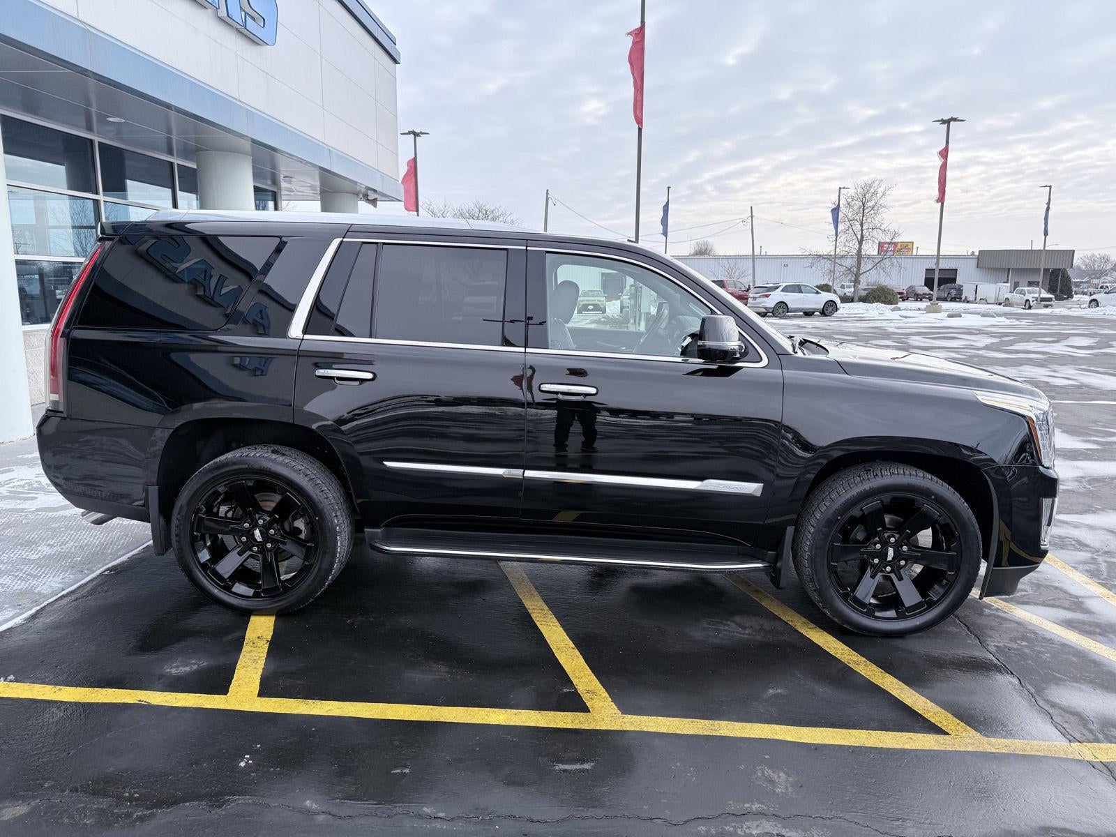 2016 Cadillac Escalade Luxury Collection