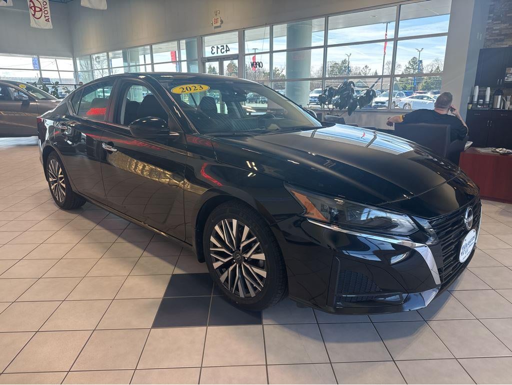 2023 Nissan Altima SV