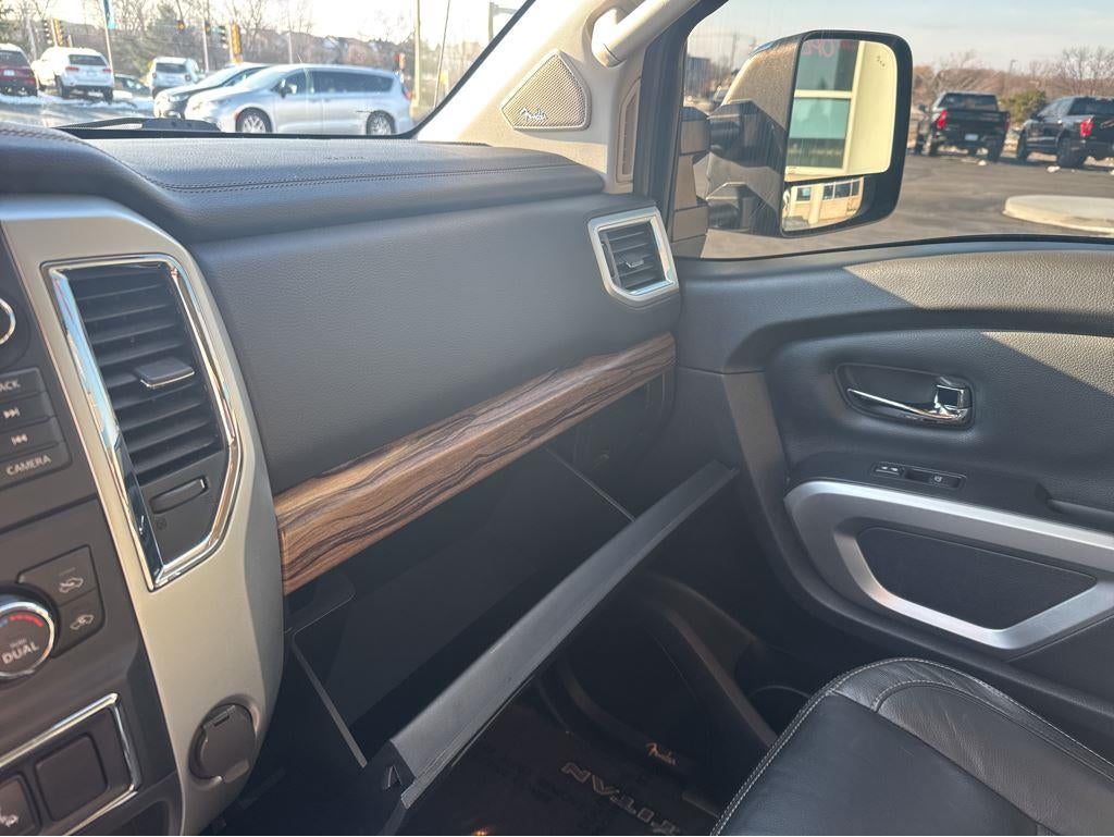 2019 Nissan Titan XD SL