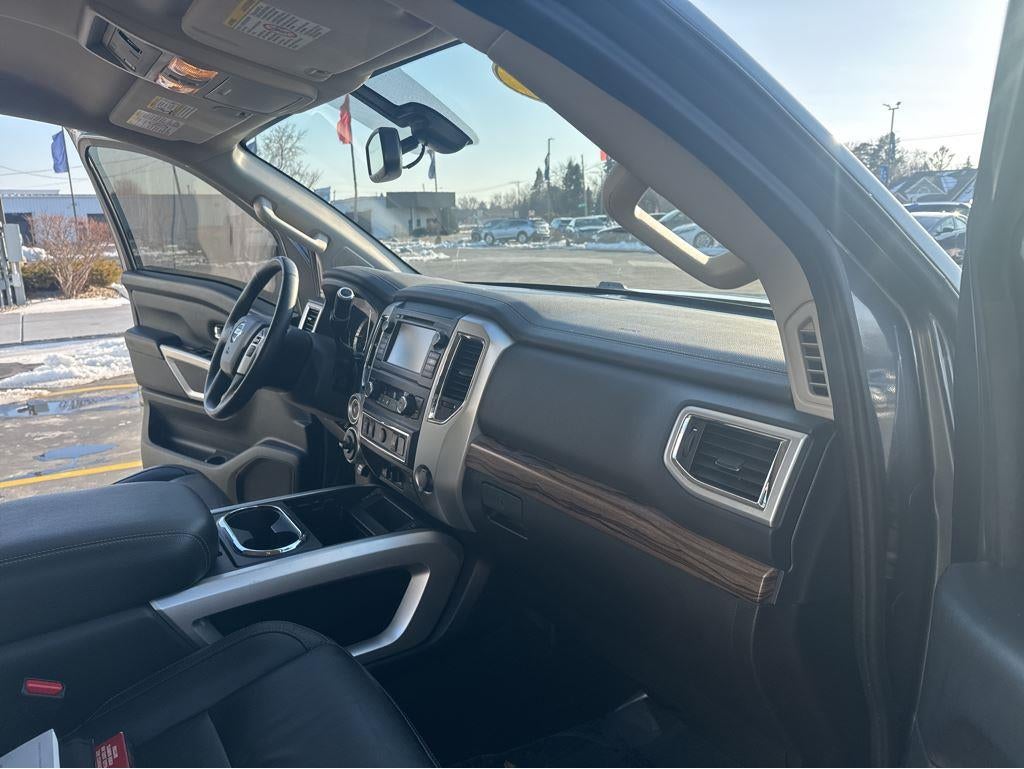 2019 Nissan Titan XD SL