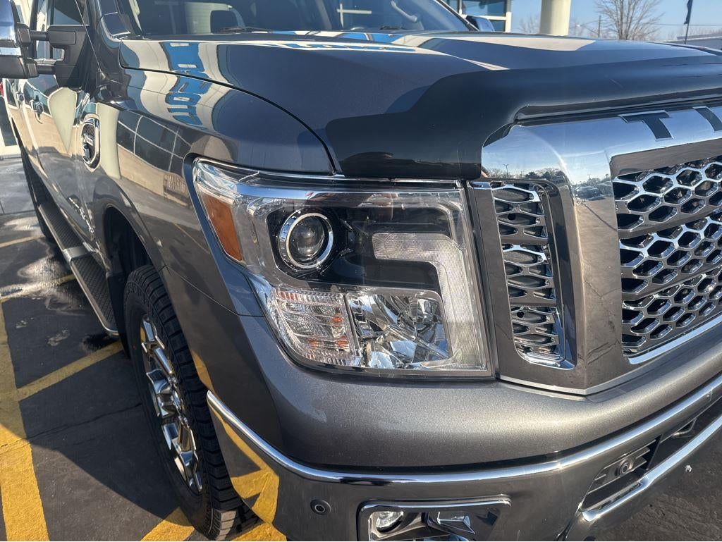 2019 Nissan Titan XD SL