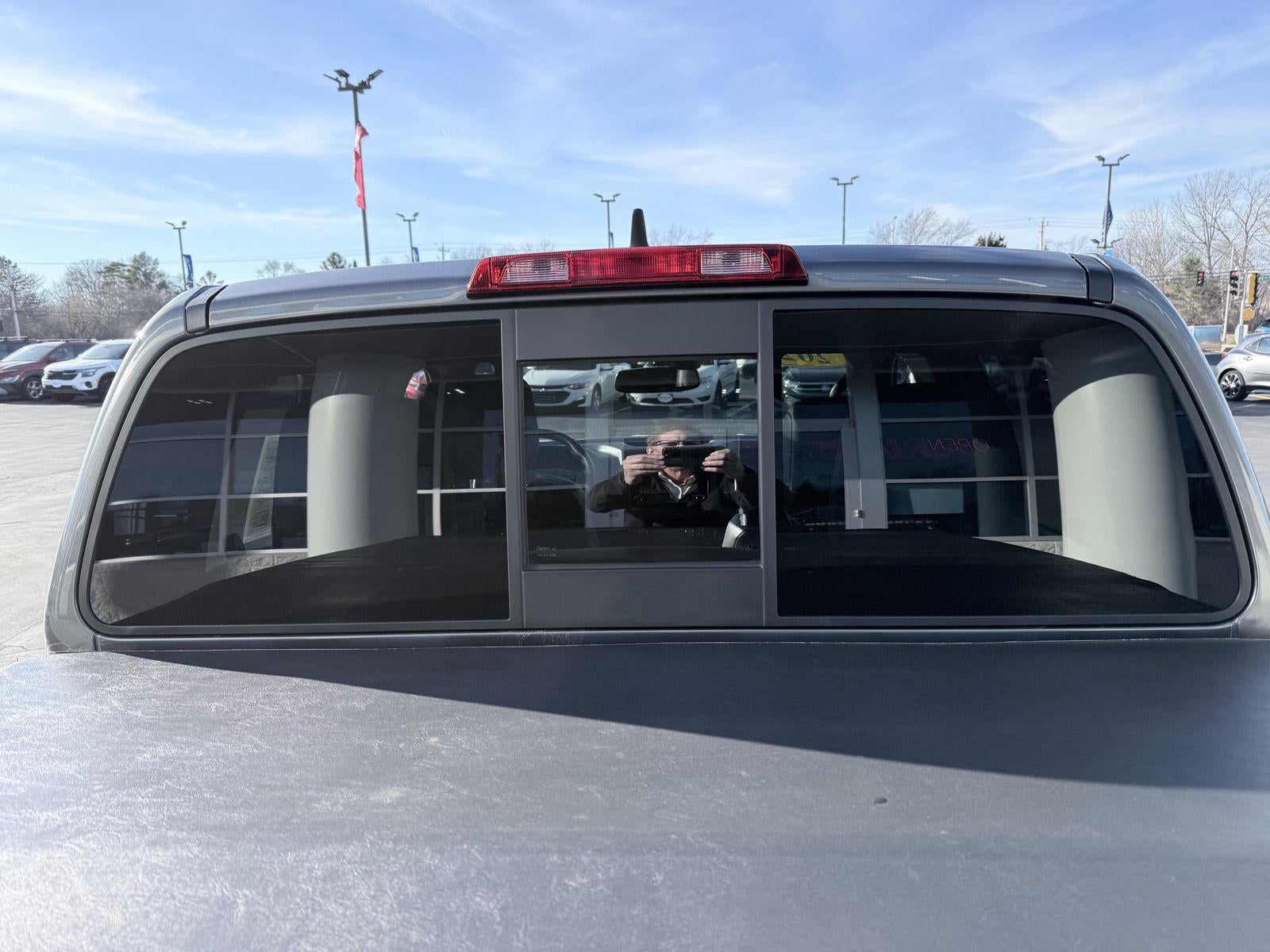 2022 Nissan Frontier SV