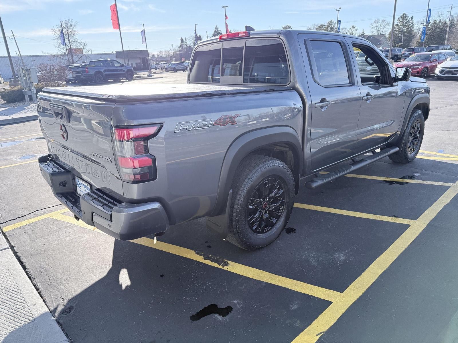 2022 Nissan Frontier SV