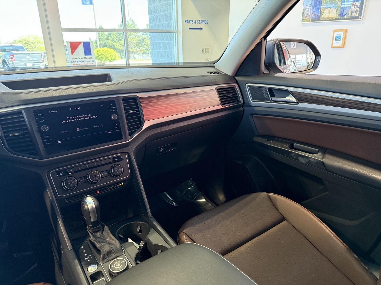 2021 Volkswagen Atlas 3.6L V6 SE w/Technology