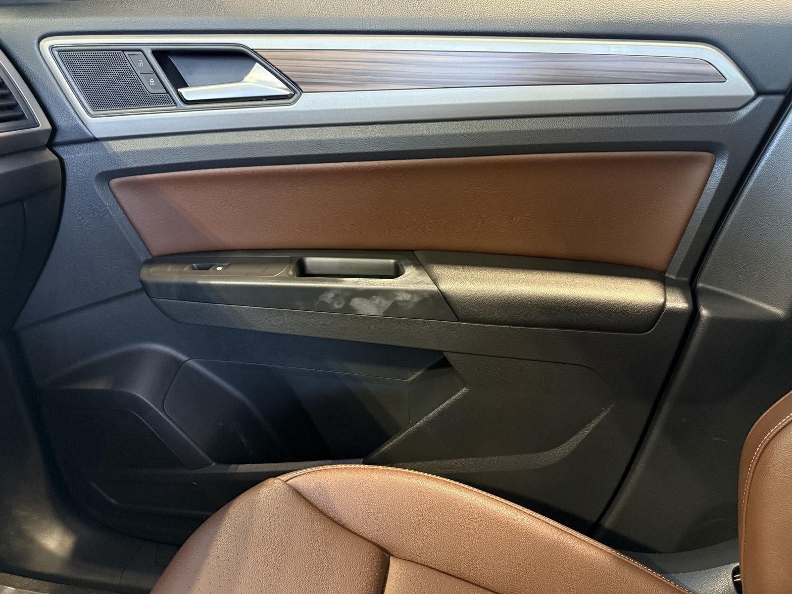 2021 Volkswagen Atlas 3.6L V6 SE w/Technology