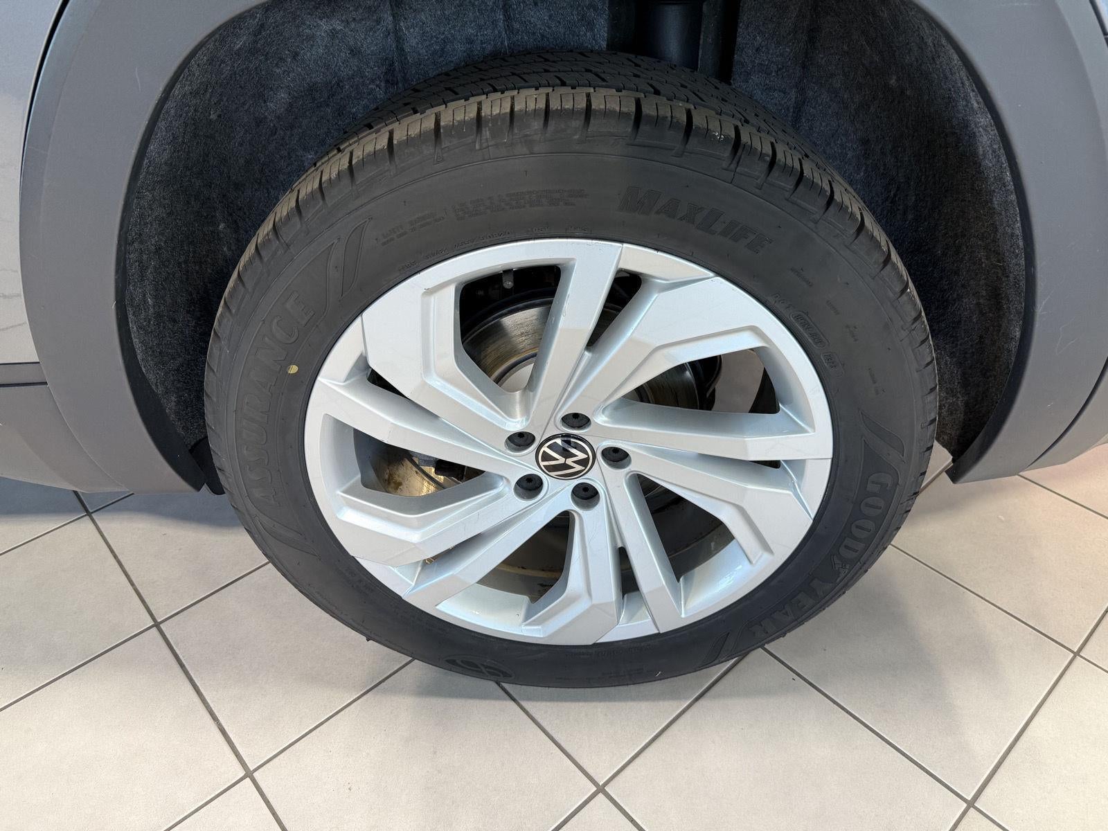 2021 Volkswagen Atlas 3.6L V6 SE w/Technology