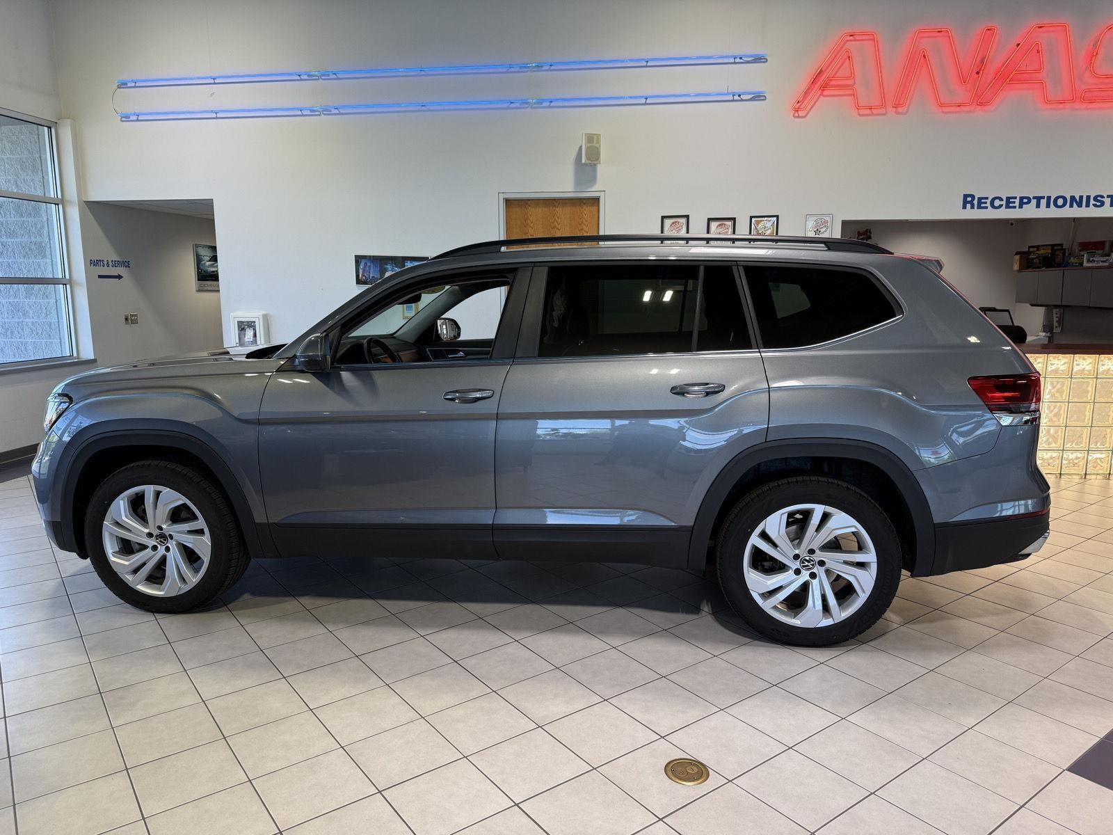 2021 Volkswagen Atlas 3.6L V6 SE w/Technology