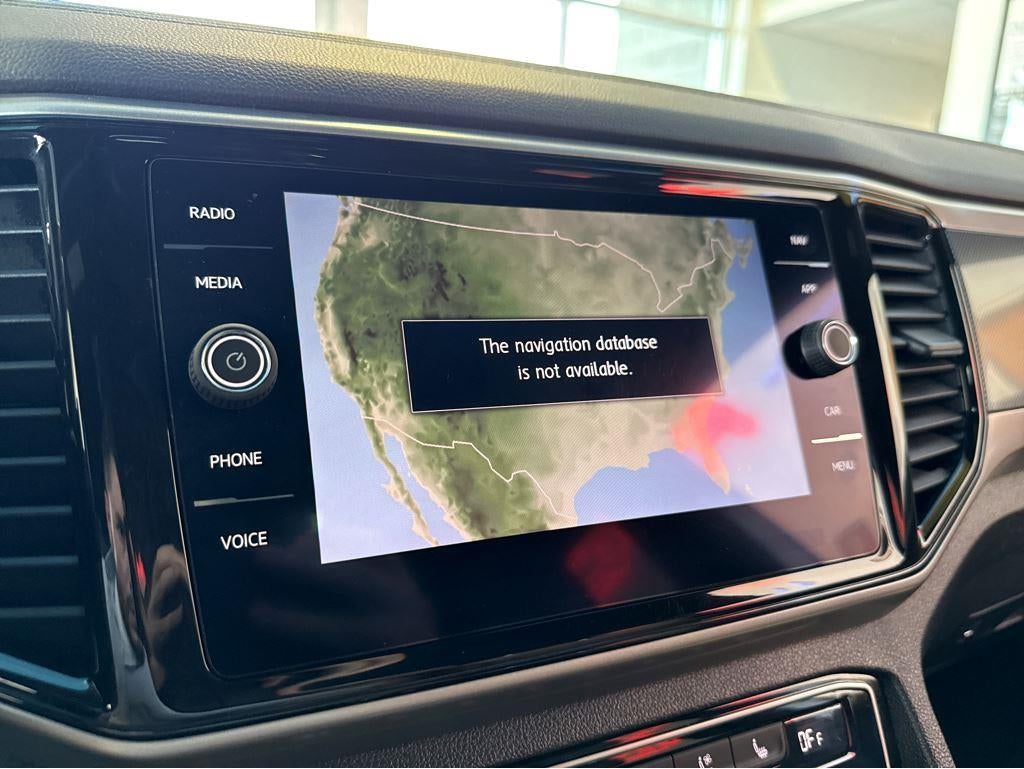 2020 Volkswagen Atlas Cross Sport 3.6L V6 SEL Premium R-Line
